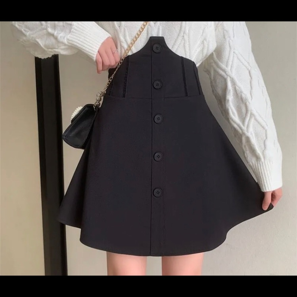 Sculpted Skirt
